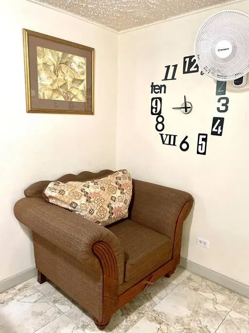 Steps 2 Beach - 5 Bedroom 3 Bathroom Villa Christ Church Holiday home